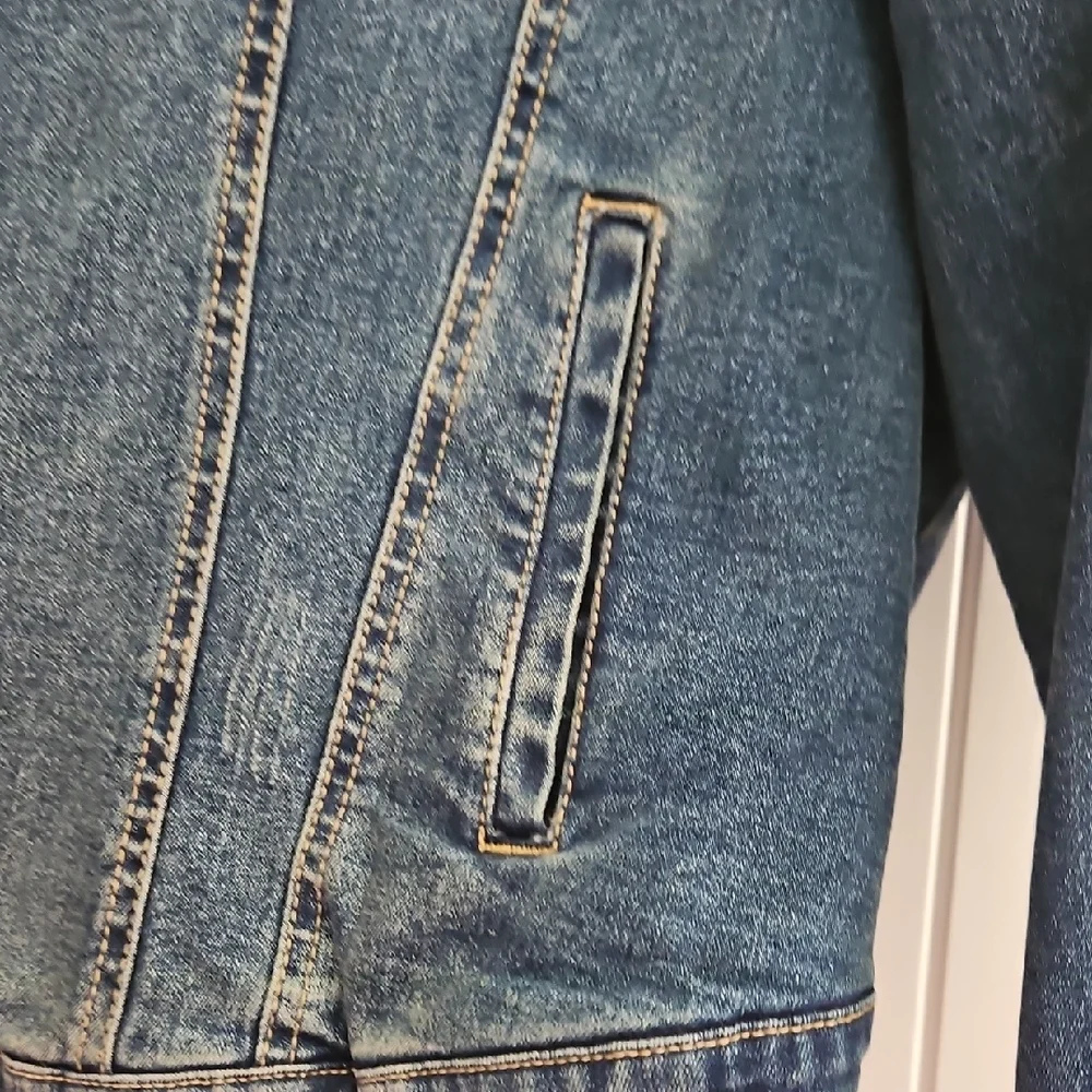 Torrid Blue Denim Cropped Jacket with Classic Style